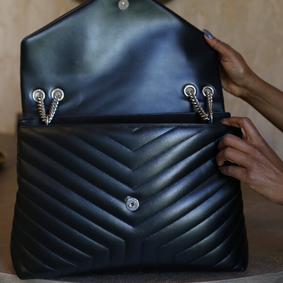 Black Large Loulou YSL Shoulder Bag in Quilted Leather - Picture 3 of 14